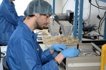 Xona Engineer Nick Manglaviti setting up hardware-in-the-loop testing at Xona’s R&D lab in San Mateo, California. (Photo: Xona Space Systems)