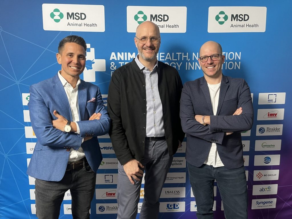 Alexis Girin, CEO of HawkCell, Andreas Kastenbauer, Partner at MIG Capital, and Hugo Dorez, PhD, Founder and CSO of HawkCell (from left to right)